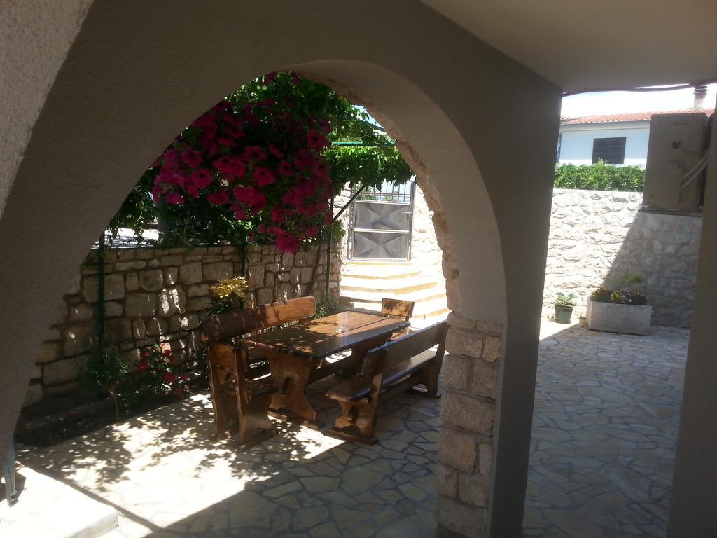 Apartment Jartic Betina  Exterior photo